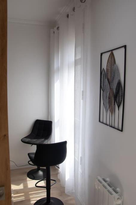 2 Pieces Lumineux A 5 Min A Pied Stade De France Saint-Denis  Exterior photo